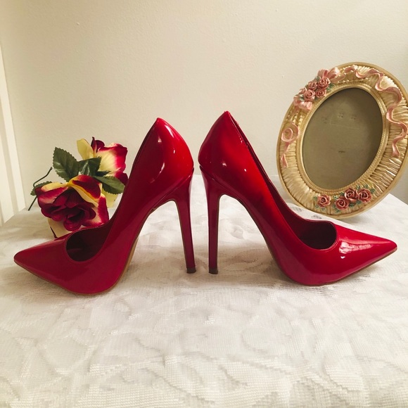 candy apple red pumps